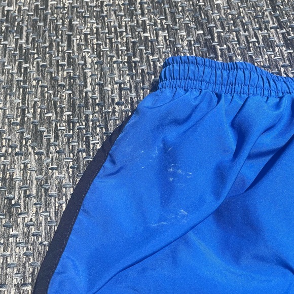 Royal blue Nike shorts - Picture 5 of 5